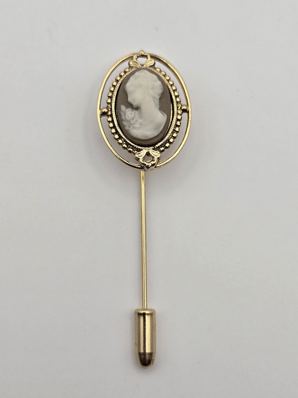 Vintage Ceramic Cameo Stick Pin – Gold-Tone Ornate Setting